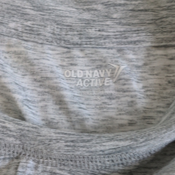 Old Navy - Twist-Hem Crop Top - Picture 2 of 3